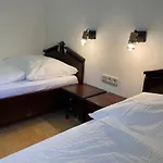 Hotel International House *