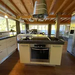 International House Hotel *