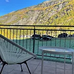 Hotel International House *