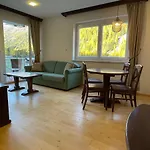 International House Hotel *