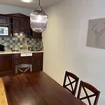 Hotel International House *