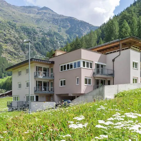 International House * Sölden