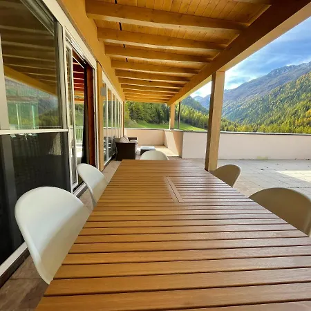 Appartement International House *