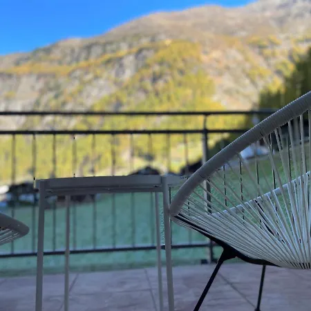 International House * זולדן