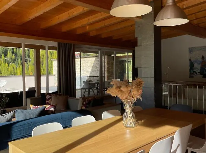 International House Hotel